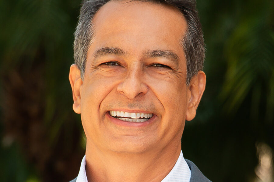 Dr. Fabio Aguiar Alves head shot
