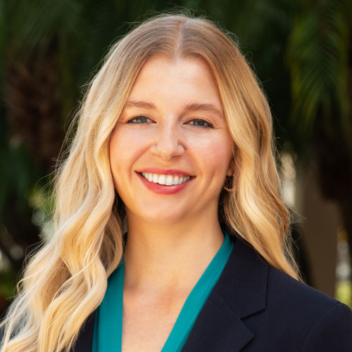 Jessica Finke Headshot