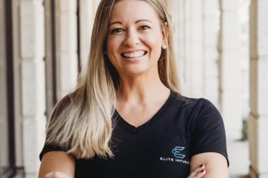 Jennifer Rogg Headshot