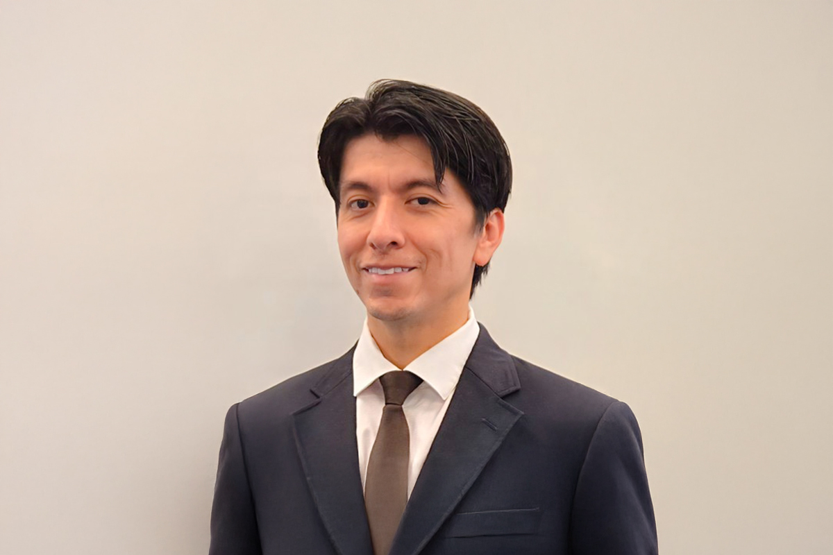 Dr. Marcus Valenzuela