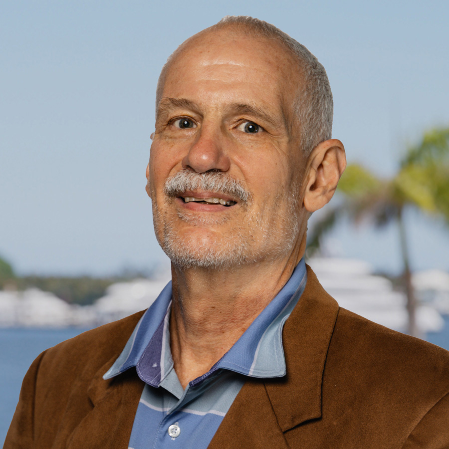 Phillip Henry Headshot