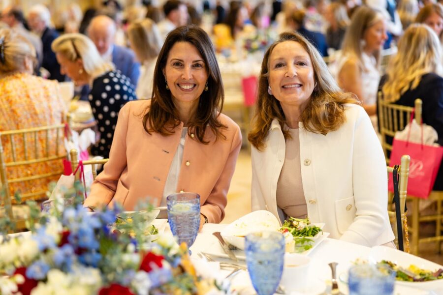 Guests at PBA Women of Distinction luncheon