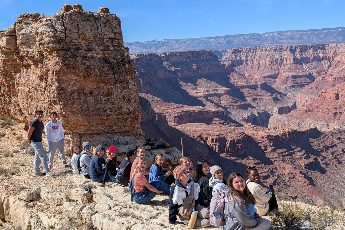 Arizona spring break mission trip team of Palm Beach Atlantic University students visit Grand Canyon.