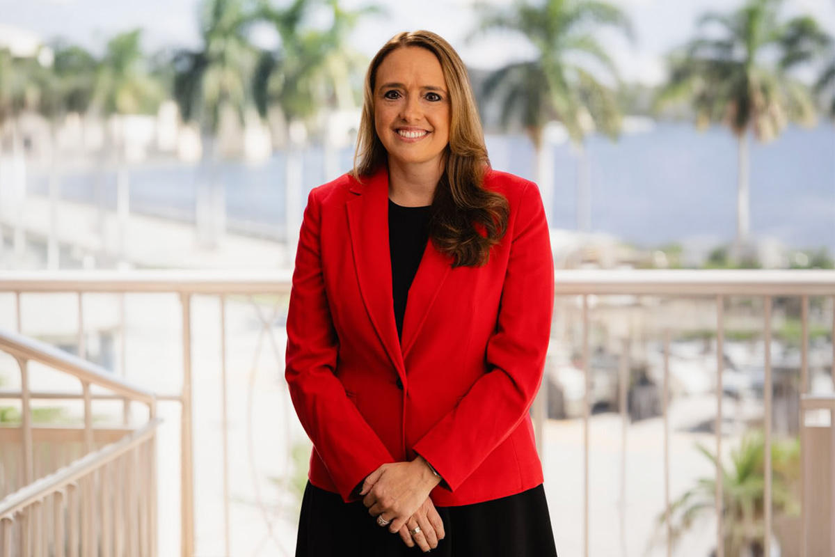 Dr. Dana Strachan Headshot
