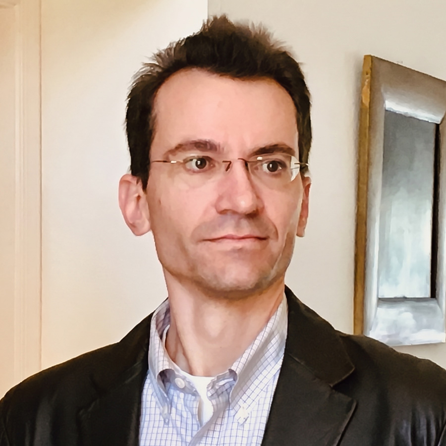 Alexander Rothe Headshot
