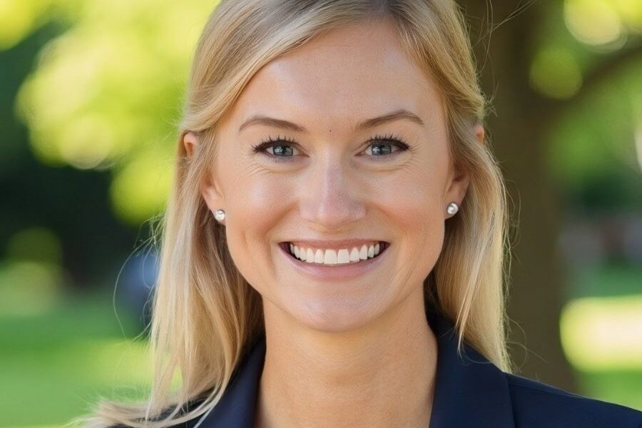 Emily Webster Headshot