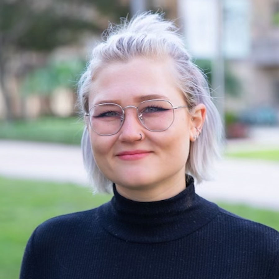 Cassidy Garrett Headshot
